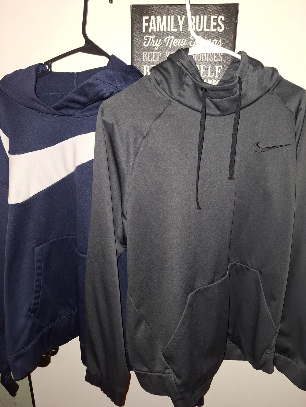 Men's nike Pull over hoodie BUNDLE size L